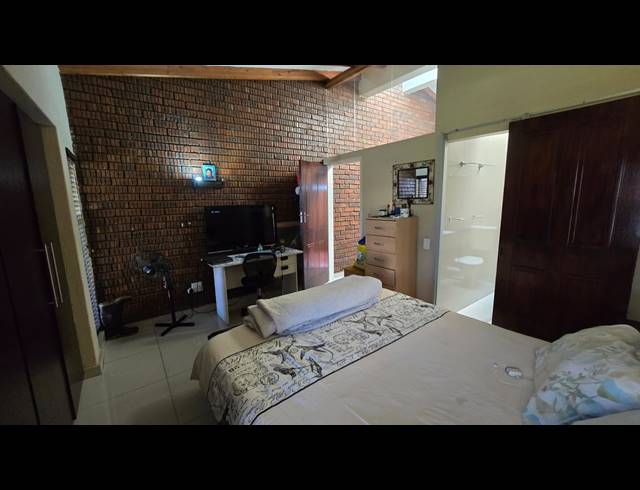 2 BEDROOM SECTIONAL TITLE FOR SALE IN THE HILL